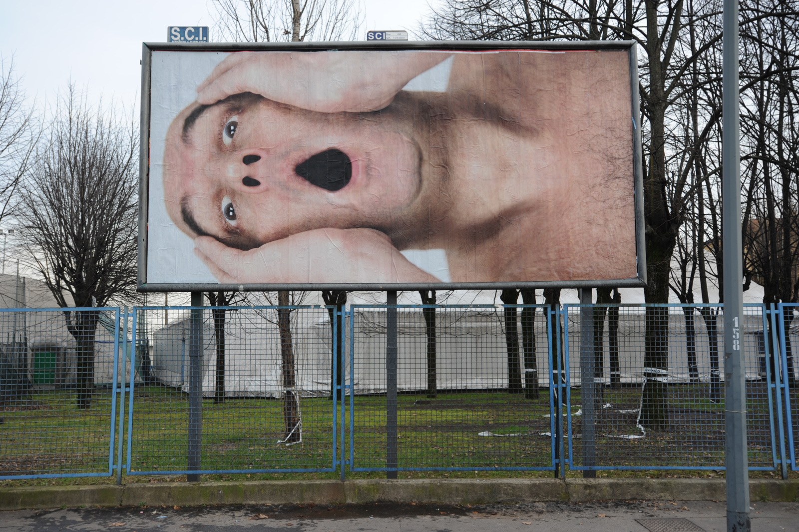 2015. Milano. Pubblica affissione.