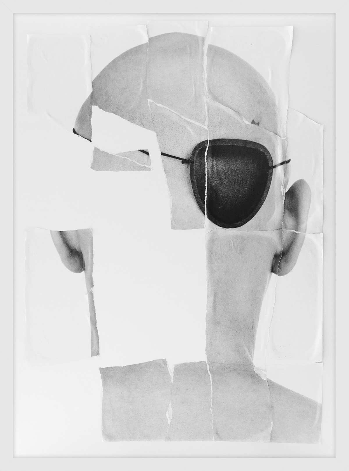 SH14MCB01 — Manifesti decollati, legno, vetro