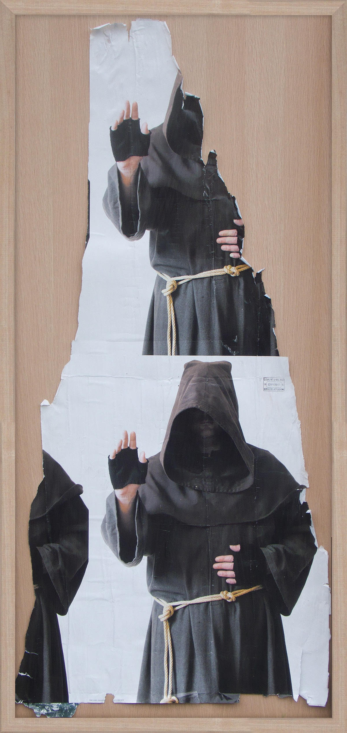 FFPP13MILB01 — Manifesti decollati, legno, vetro